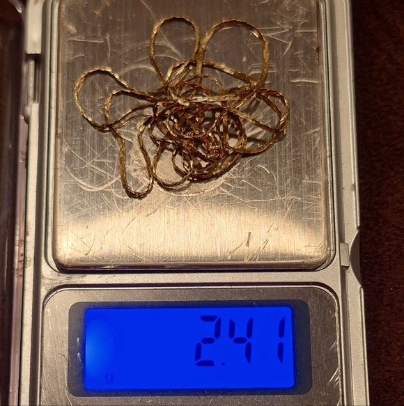 14k Gold Chain 2.41 Gms *Please read* - Picture 6 of 6